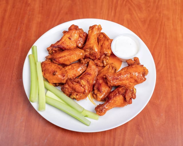 6 Pc Chicken Wings.