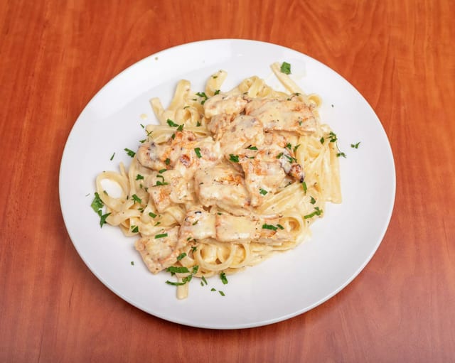 Chicken Alfredo.